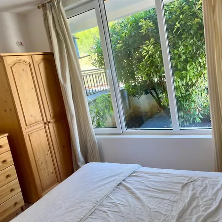 One Bed In Sunset Complex Апартамент